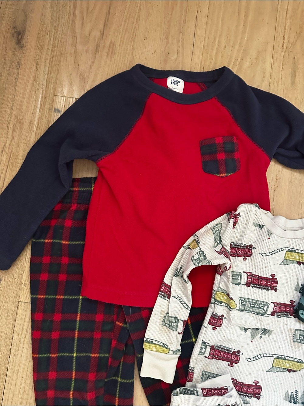 PJ BUNDLE - Picture 3 of 8